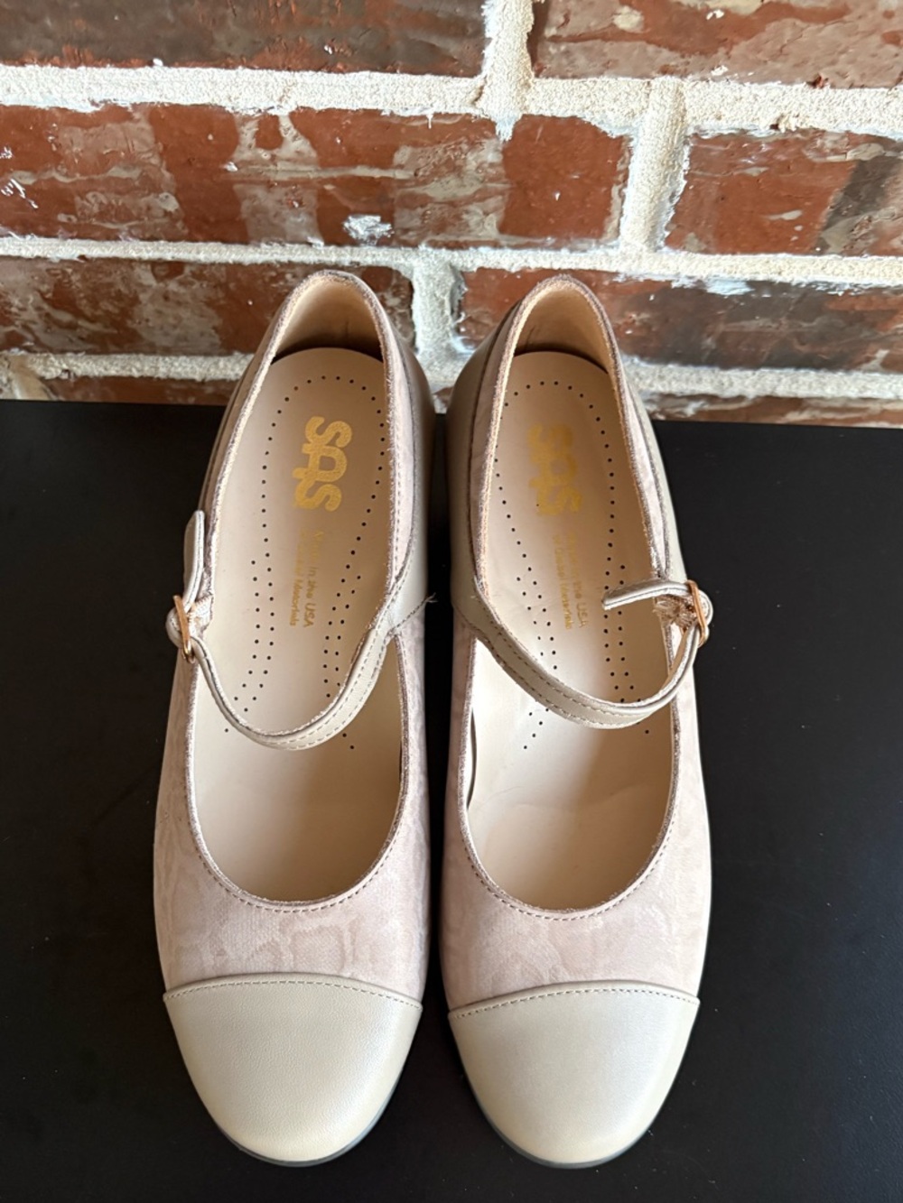 SAS Isabel Mary Jane Heels Taupe Snake Leather Pumps Size 8.5 Wide - Picture 3 of 13